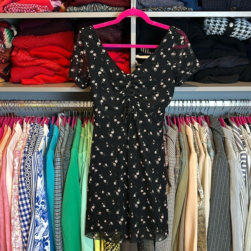 Hollister black with pink flowers smocked back v neck short sleeve dress size S